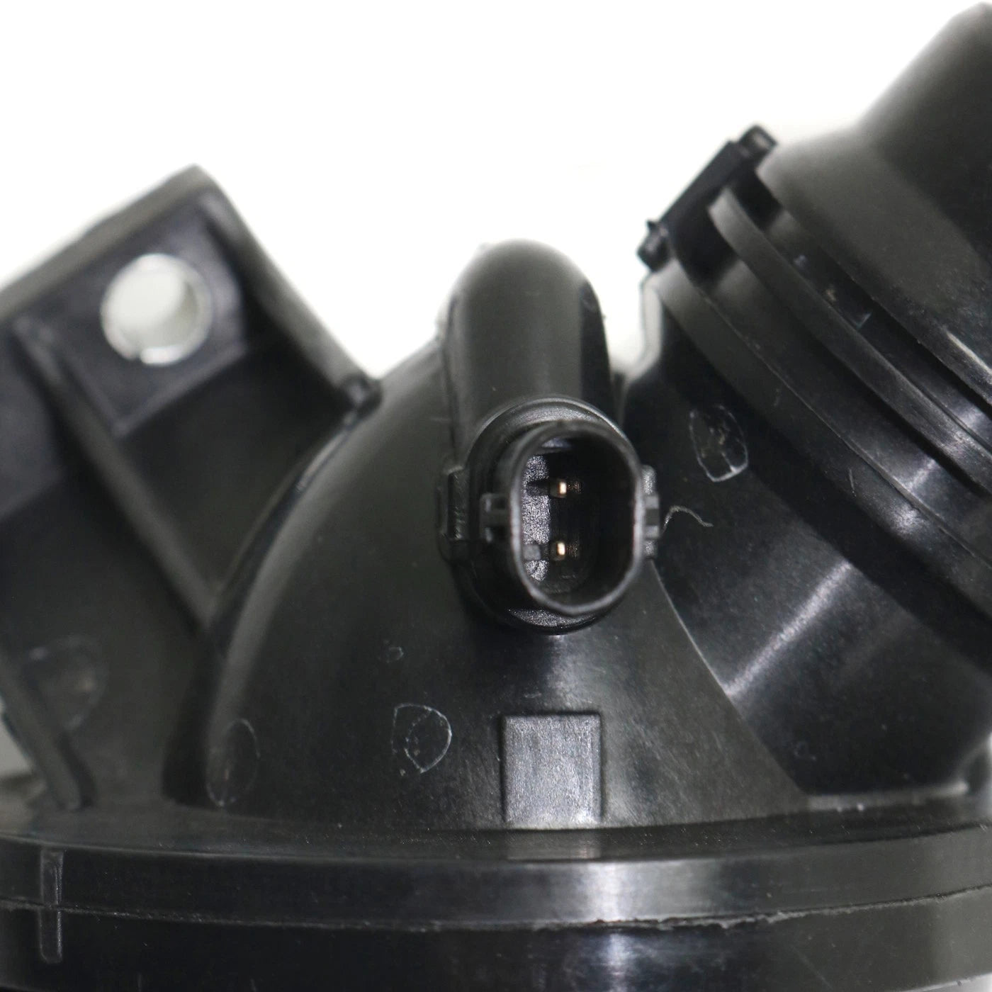Thermostat For 2012-2016 BMW 328i 528i 2013-2018 320i 2013-2018 X3 with Housing