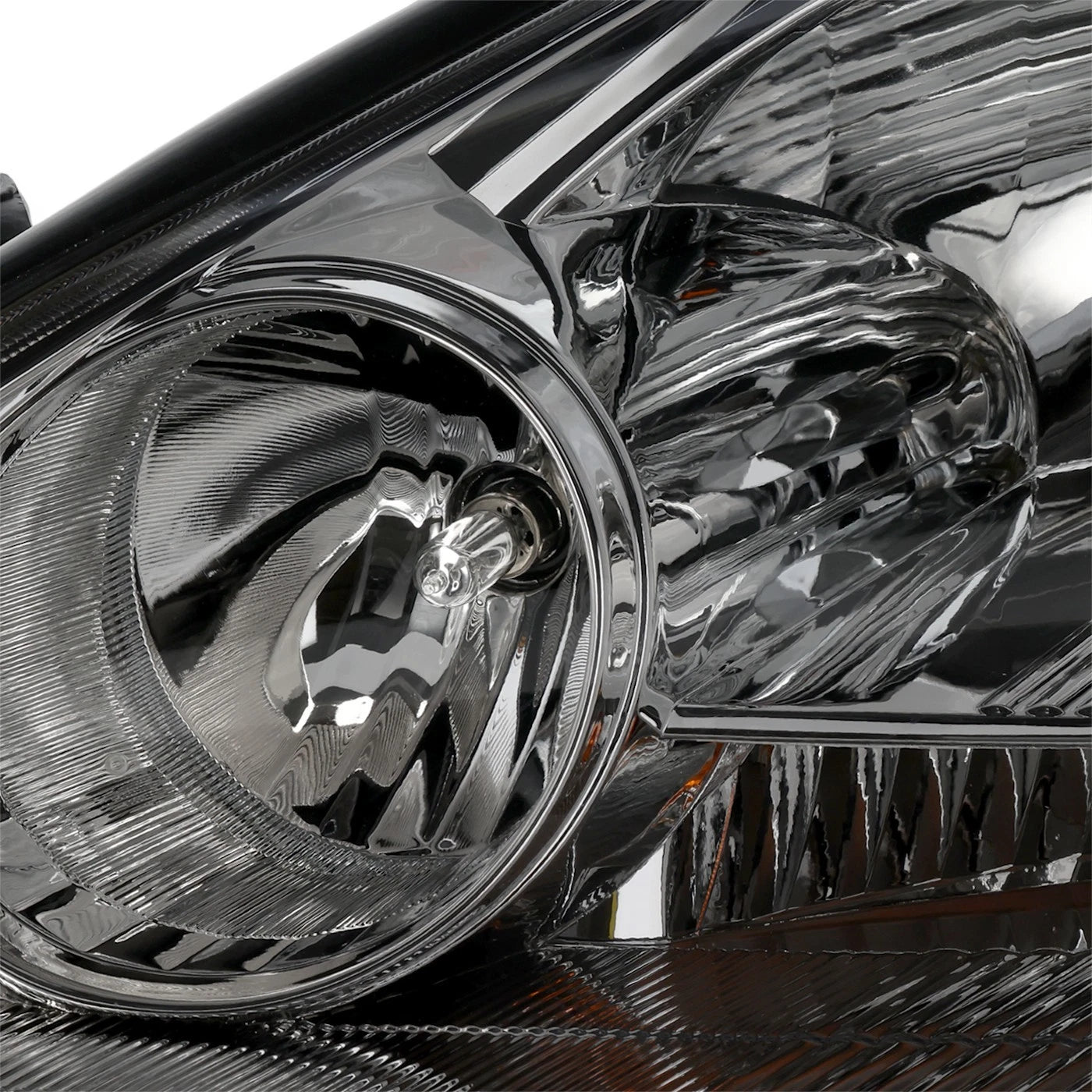 Headlight For 2004-2005 Toyota Sienna Driver Side Halogen 81150AE010 TO2502150