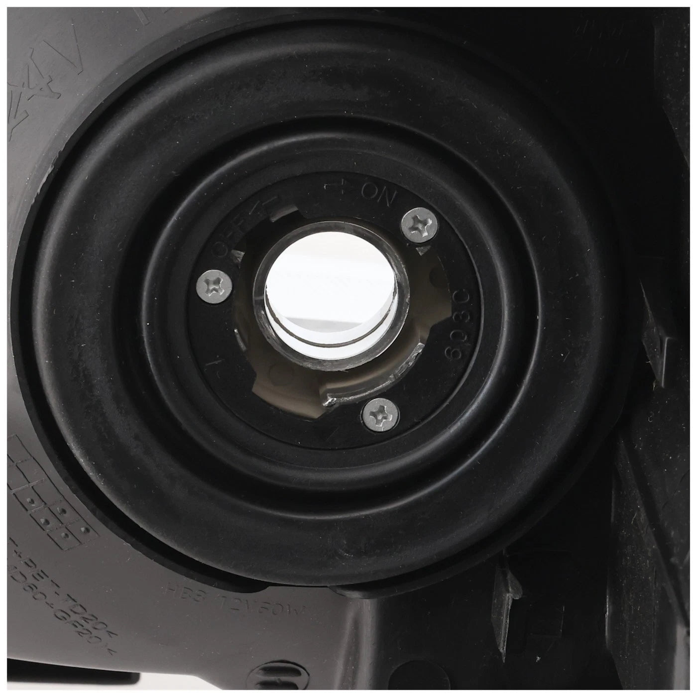 Headlight For 2012-2015 Toyota Prius Passenger Side Halogen TO2519134 8113047520
