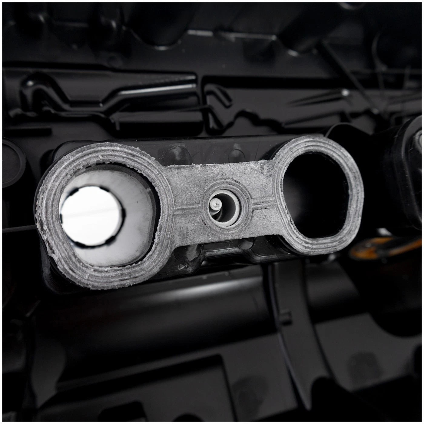 Valve Cover Kit For 2007-2013 BMW 328i 3.0L Base Trims; Plastic
